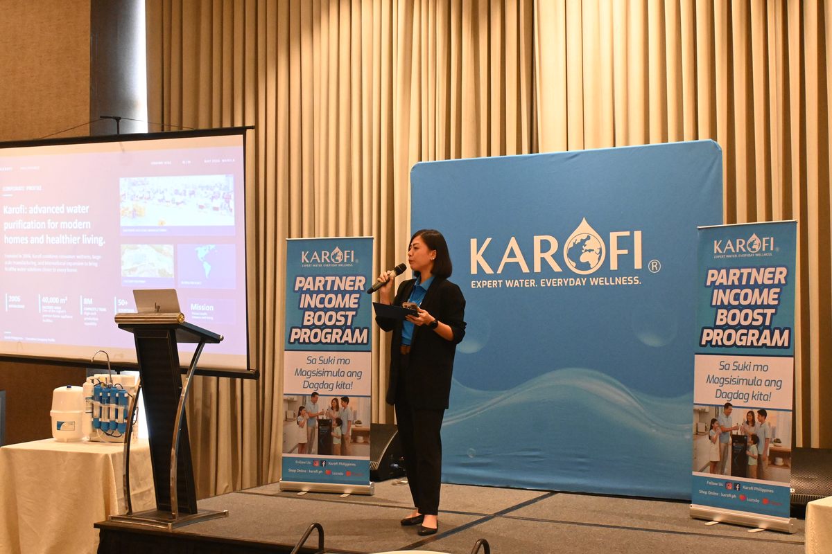 Program presentation on stage